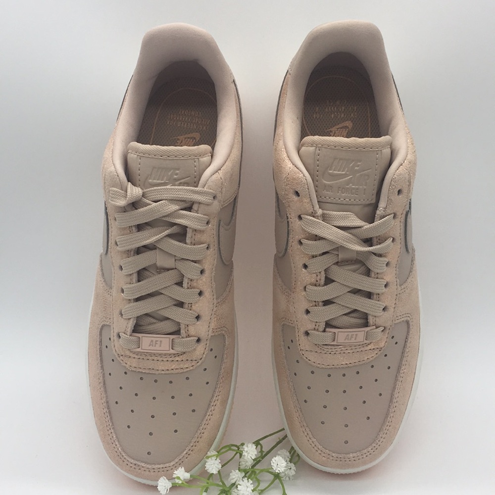 NIKE WMS AIR FORCE 1 ‘07 PRM MLTC red bronze/beige - Picture 3 of 8